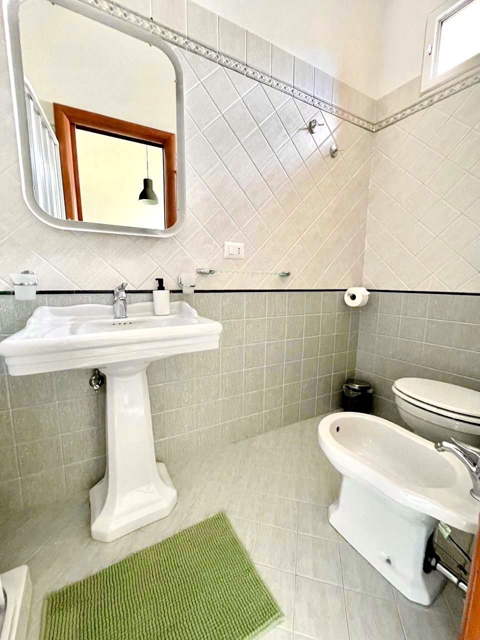 Green Suite bathroom Puglia