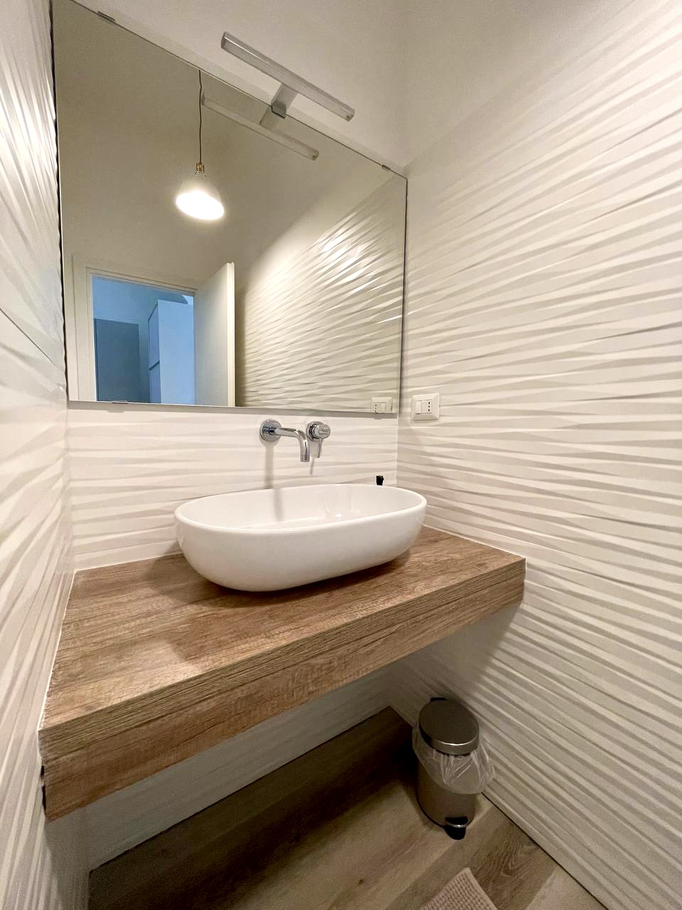 White Suite bathroom Mola di Bari