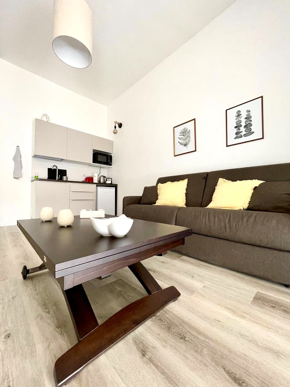 White Suite soggiorno con divano letto