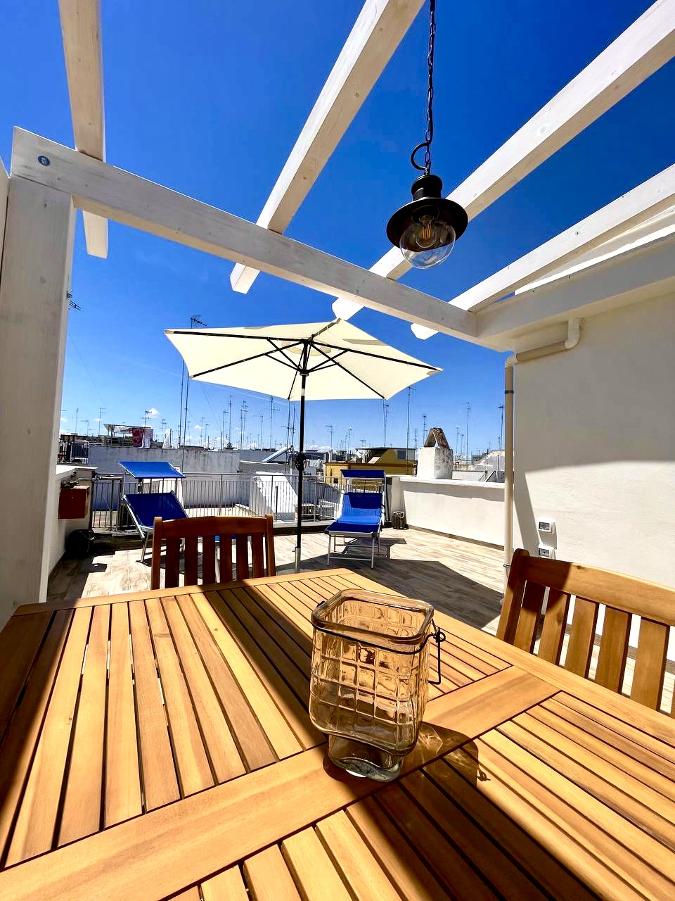 White Suite appartamento vacanze Mola di Bari piano terra